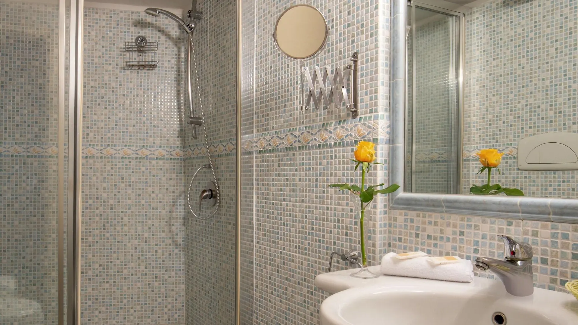 Canova Tadolini Luxury Rooms And Suites Rome