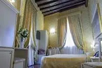 Canova Tadolini Luxury Rooms And Suites Rome