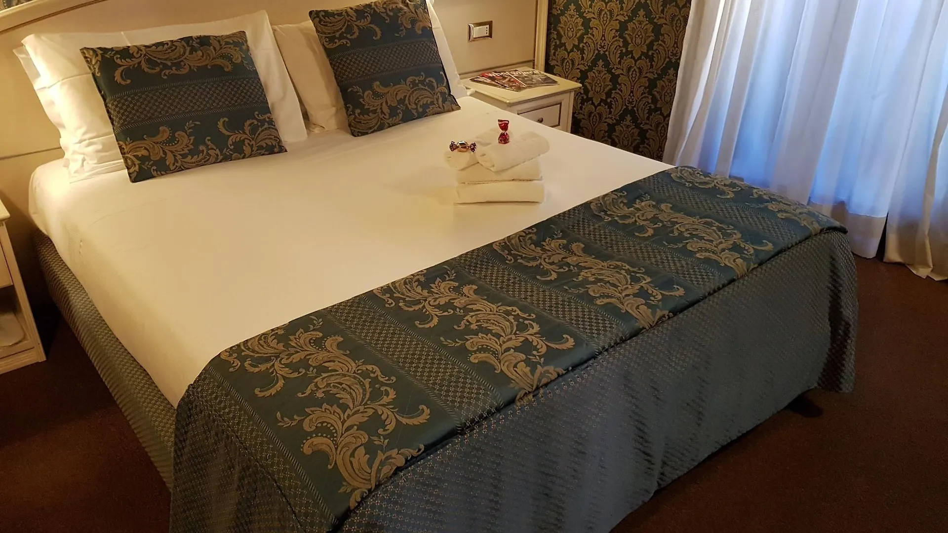 Canova Tadolini Luxury Rooms And Suites Řím Itálie