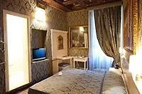 Canova Tadolini Luxury Rooms And Suites Řím